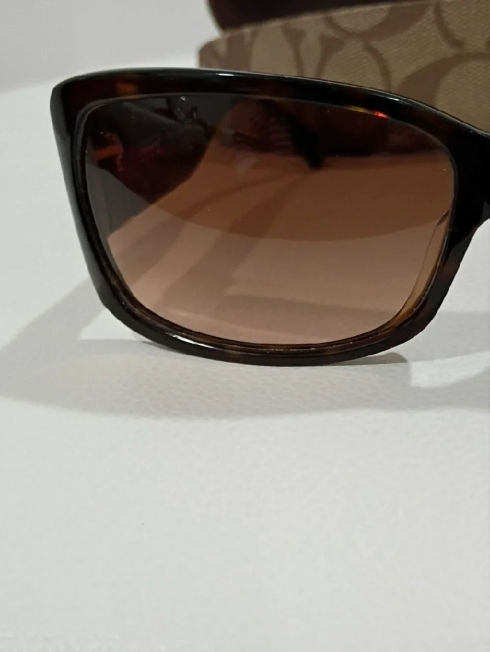 COACH Women's Brown Gradient Lens Sunglasses